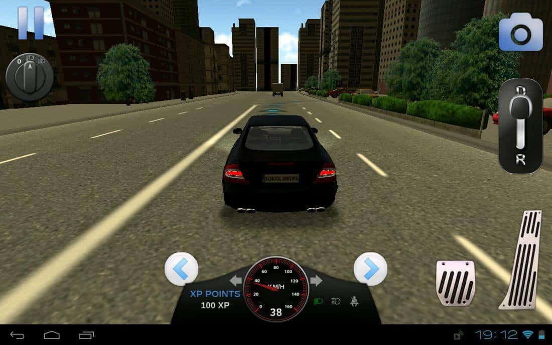 Скриншот #1 из игры School Driving 3D