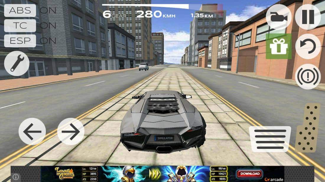 Скриншот #1 из игры Extreme Car Driving Simulator